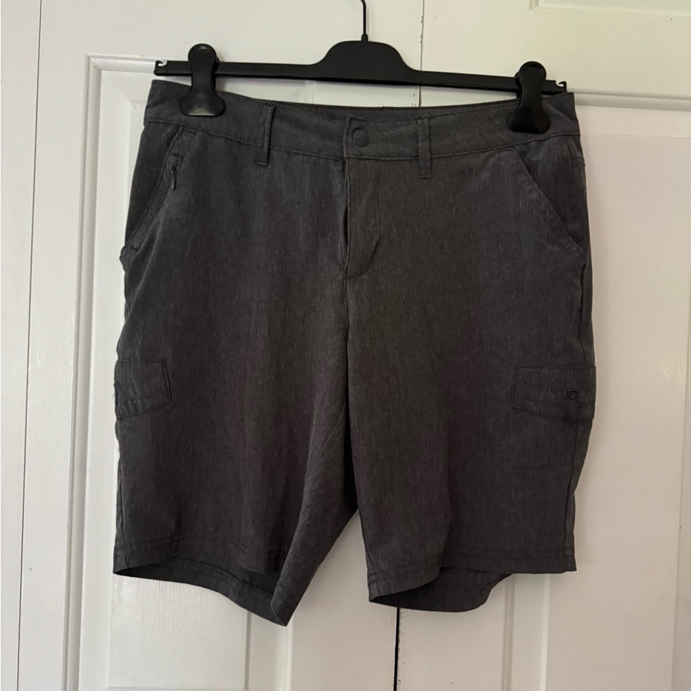 Active Performance Shorts size 10 grey